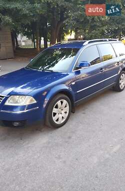 Універсал Volkswagen Passat 2002 в Житомирі
