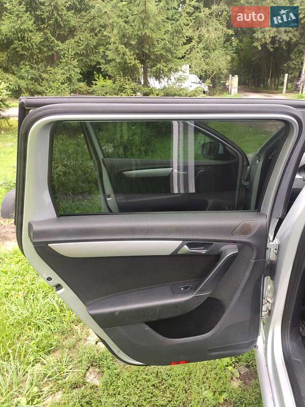 Универсал Volkswagen Passat 2011 в Броварах