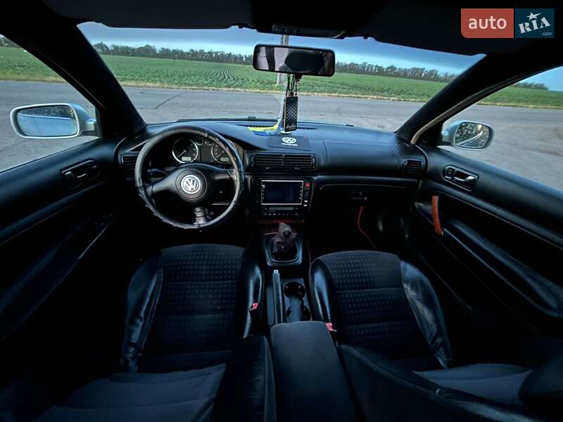 Седан Volkswagen Passat 2002 в Кропивницькому