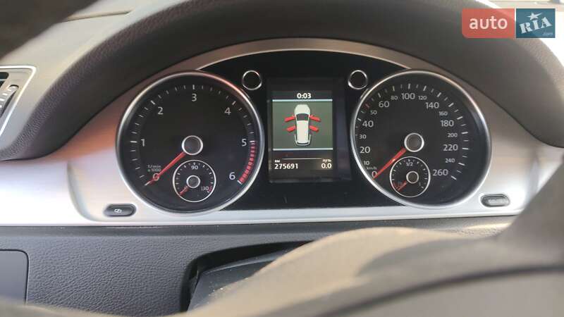 Універсал Volkswagen Passat 2012 в Полонному