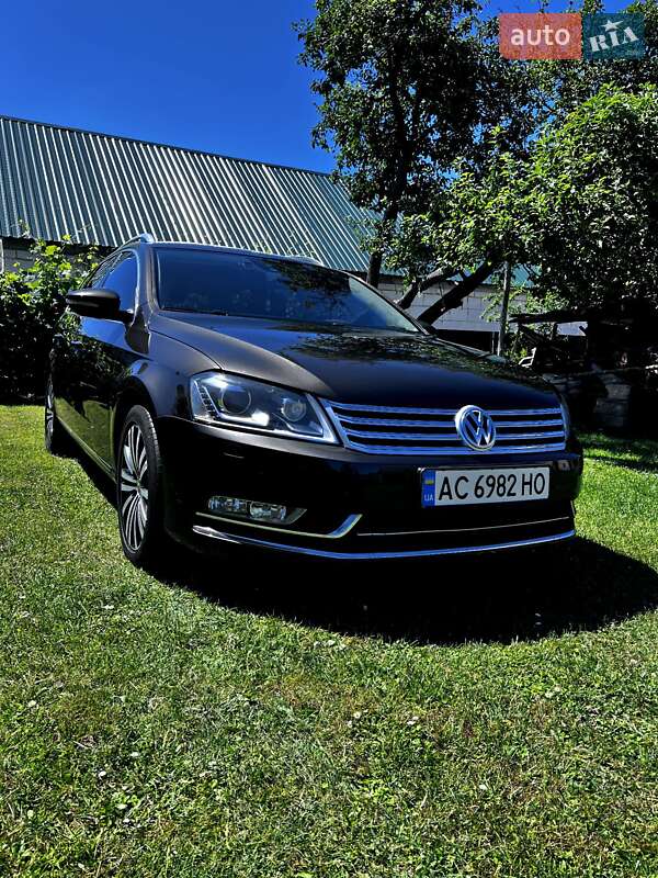 Універсал Volkswagen Passat 2014 в Луцьку