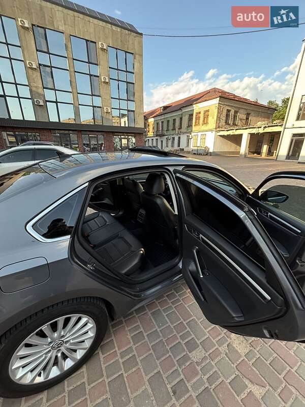 Седан Volkswagen Passat 2016 в Кривому Розі