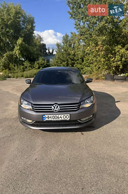 Седан Volkswagen Passat 2015 в Чернігові