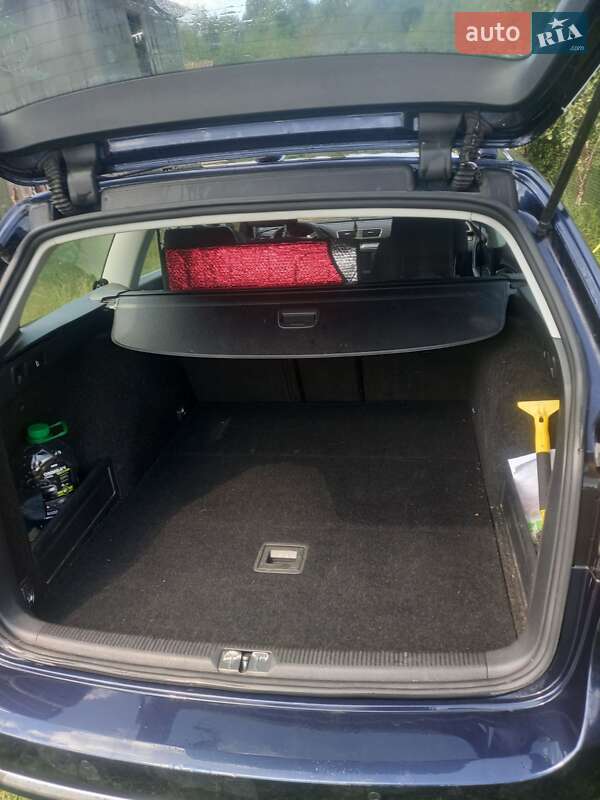 Универсал Volkswagen Passat 2011 в Буче