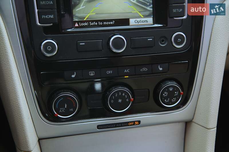 Седан Volkswagen Passat 2013 в Харькове