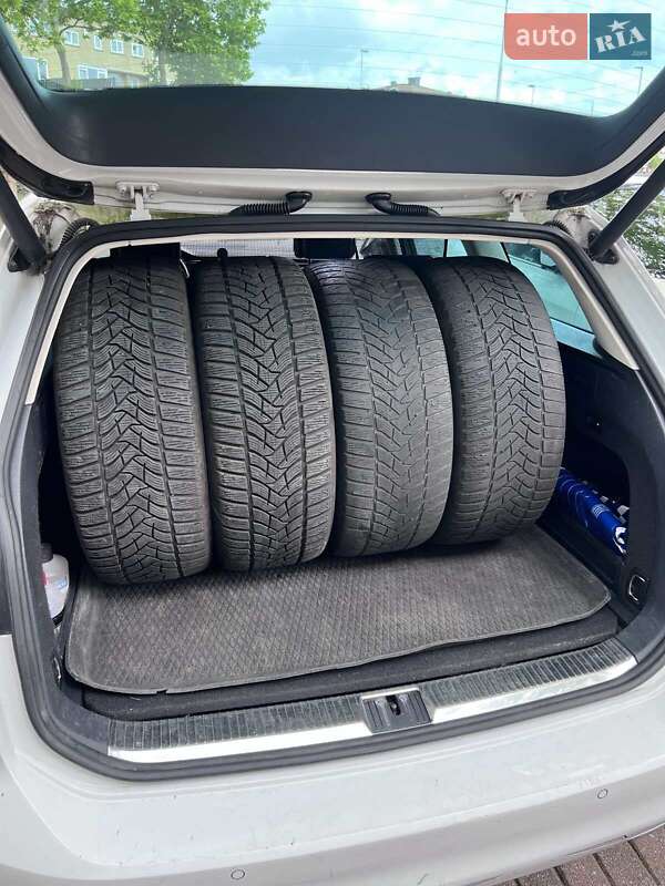 Универсал Volkswagen Passat 2017 в Киеве