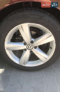 Седан Volkswagen Passat 2012 в Сокале