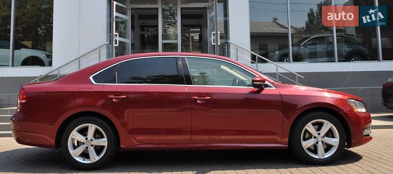 Седан Volkswagen Passat 2015 в Одессе