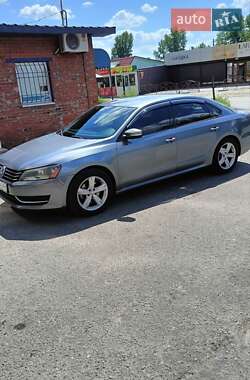 Седан Volkswagen Passat 2012 в Дніпрі
