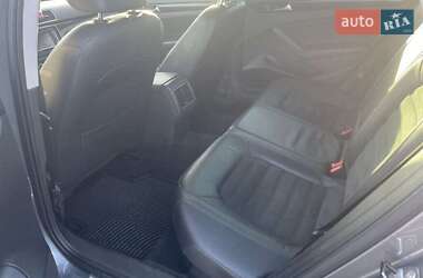 Седан Volkswagen Passat 2014 в Хмельницком
