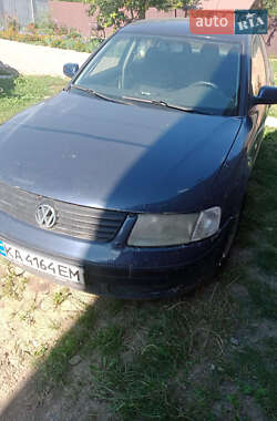 Седан Volkswagen Passat 1996 в Полтаве