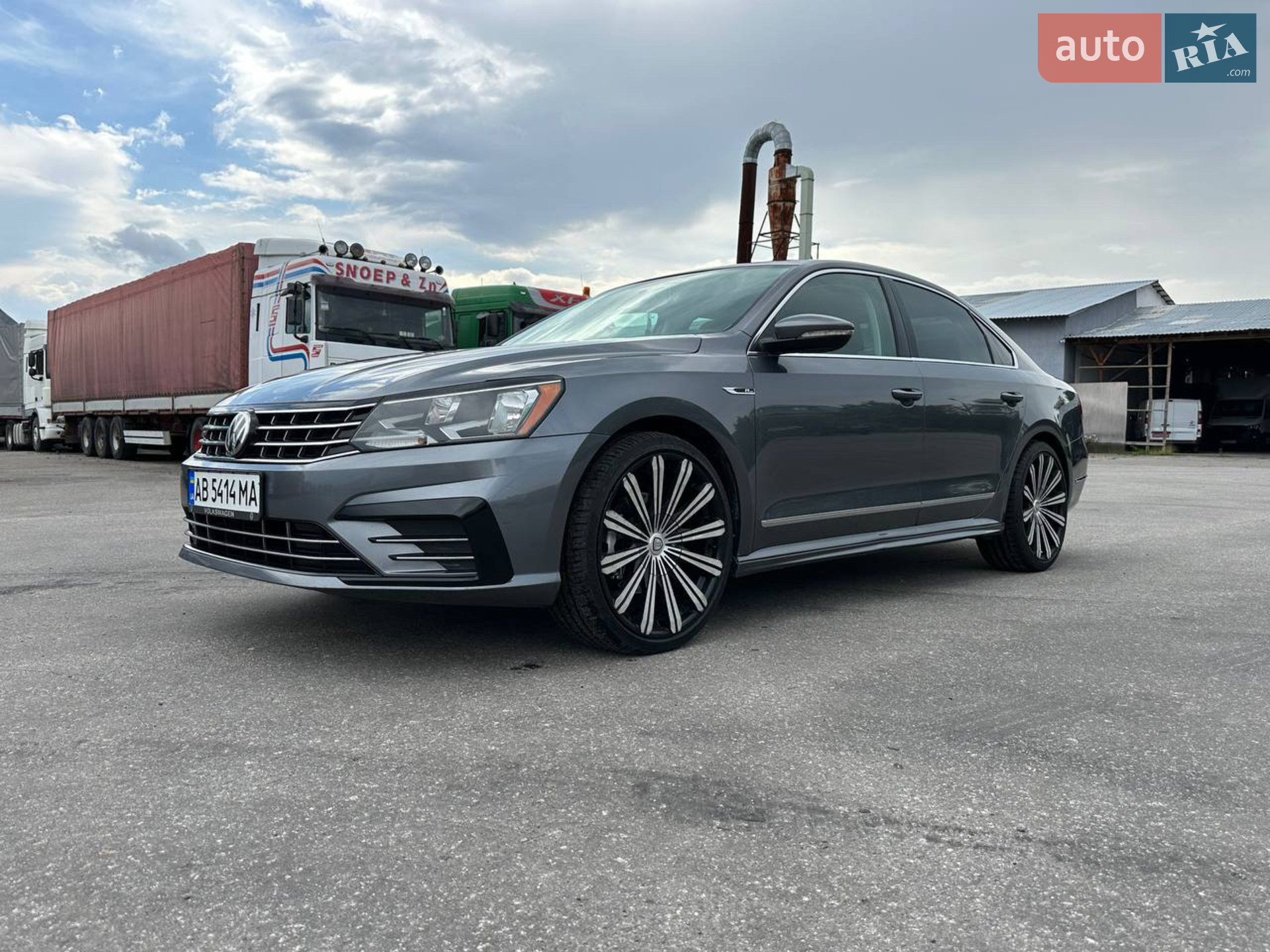 2017 Volkswagen Passat - мініатюра 2