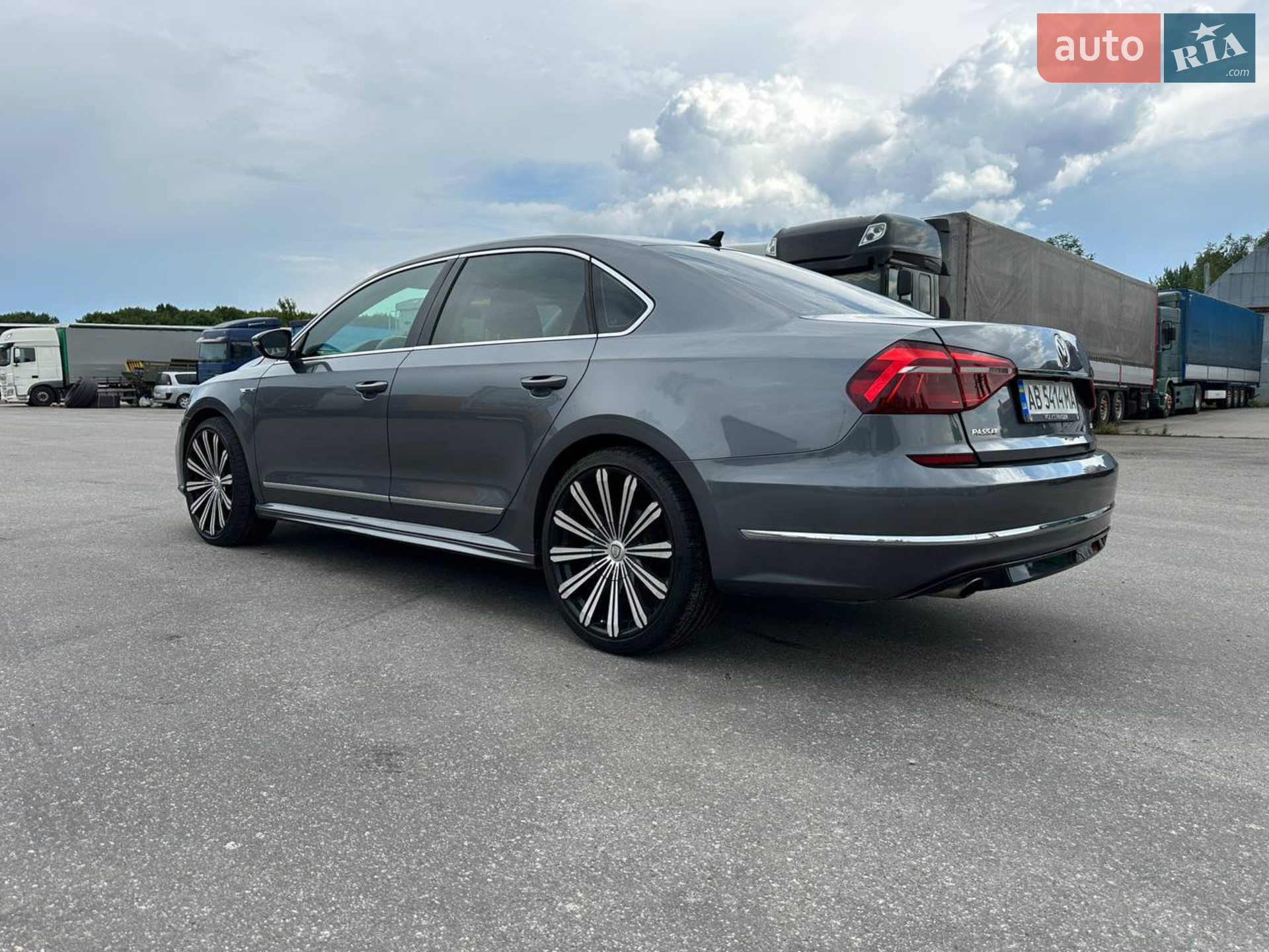 2017 Volkswagen Passat - мініатюра 12
