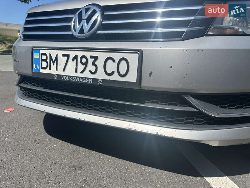 Седан Volkswagen Passat 2013 в Сумах
