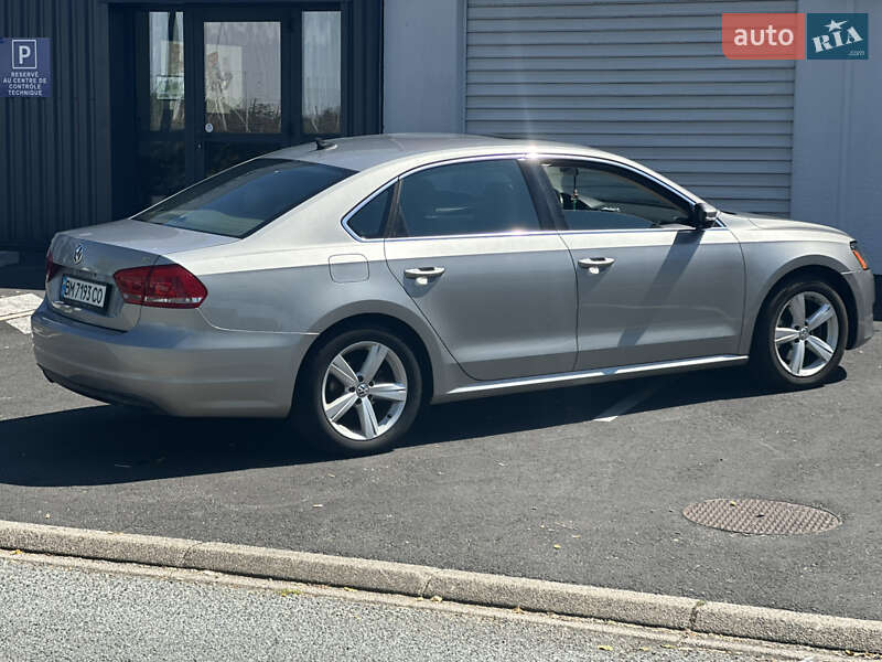 Седан Volkswagen Passat 2013 в Сумах