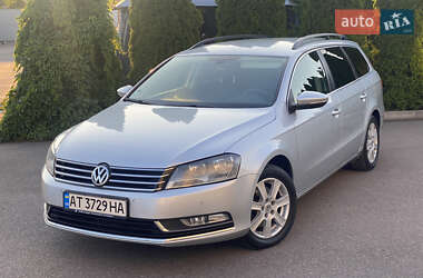 Універсал Volkswagen Passat 2012 в Києві