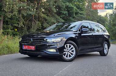 Универсал Volkswagen Passat 2022 в Буче