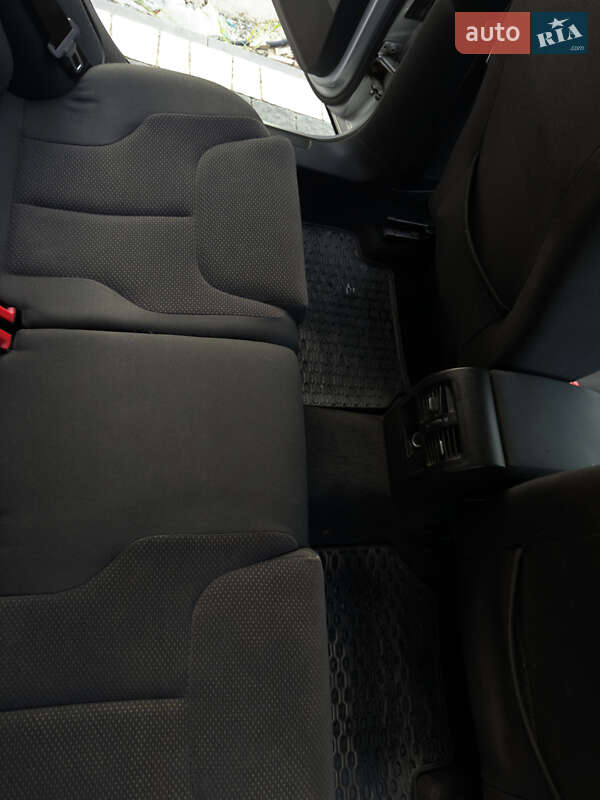 Универсал Volkswagen Passat 2010 в Ужгороде