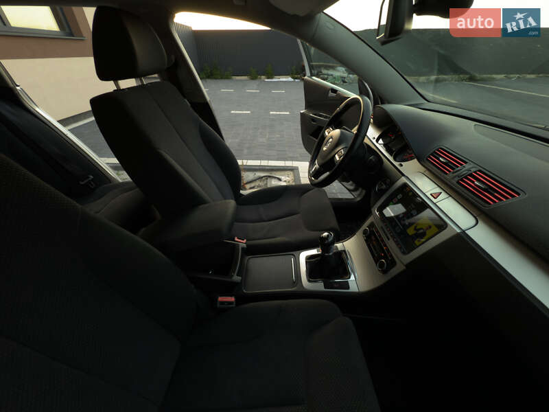 Универсал Volkswagen Passat 2010 в Ужгороде