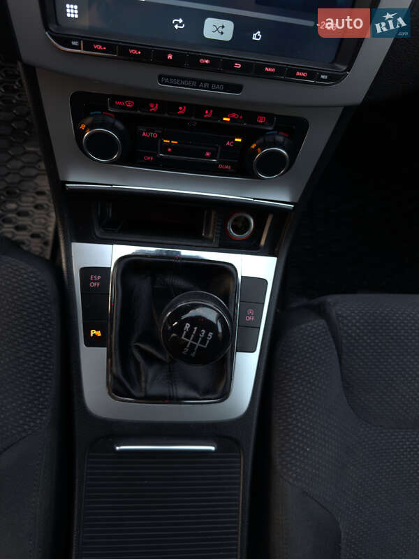 Универсал Volkswagen Passat 2010 в Ужгороде