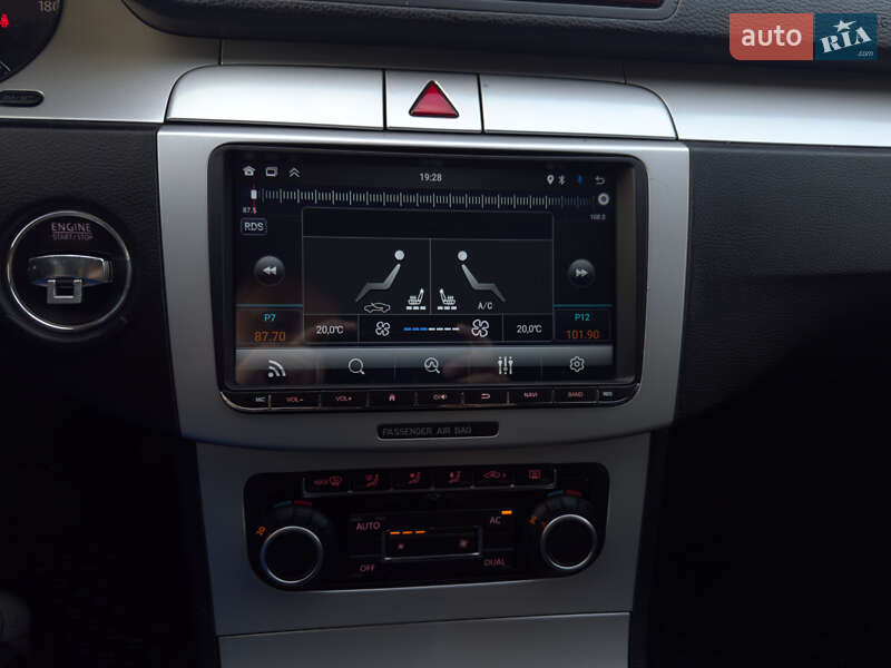 Универсал Volkswagen Passat 2010 в Ужгороде