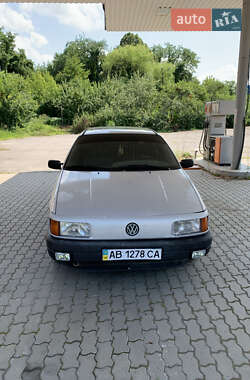 Седан Volkswagen Passat 1992 в Жмеринці