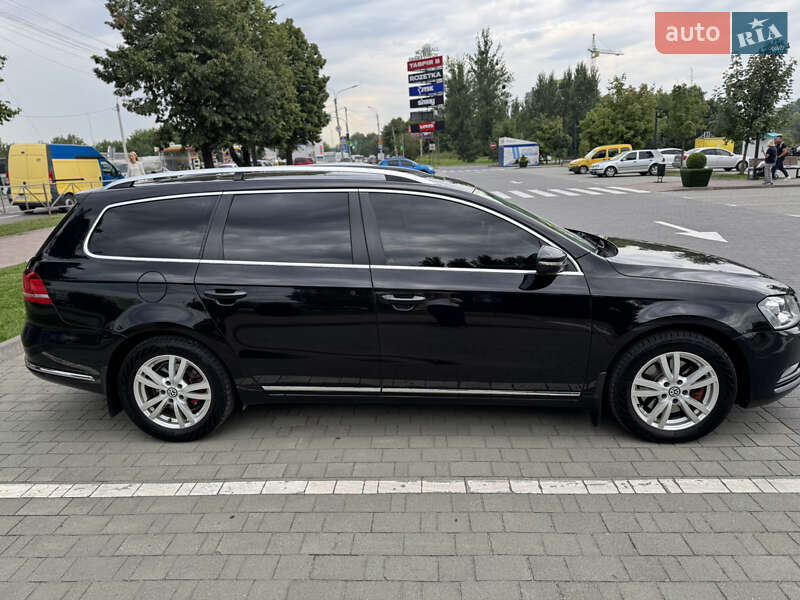 Універсал Volkswagen Passat 2011 в Хмельницькому