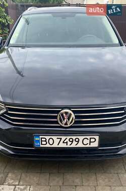 Універсал Volkswagen Passat 2016 в Тернополі