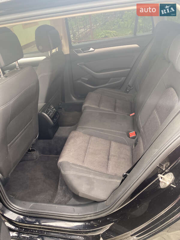 Универсал Volkswagen Passat 2016 в Тернополе фото 4 Универсал Volkswagen Passat 2016 в Тернополе