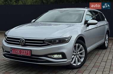Універсал Volkswagen Passat 2021 в Києві