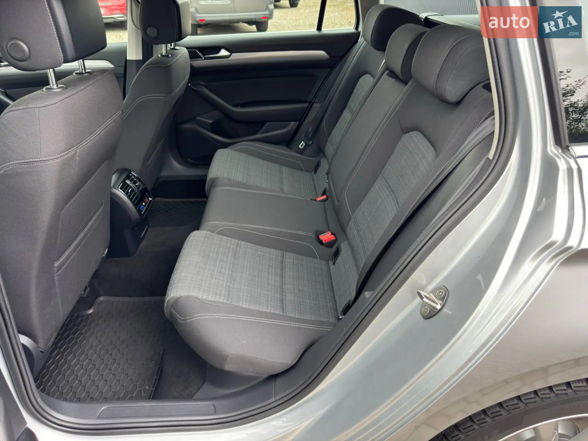 2021 Volkswagen Passat - мініатюра 35