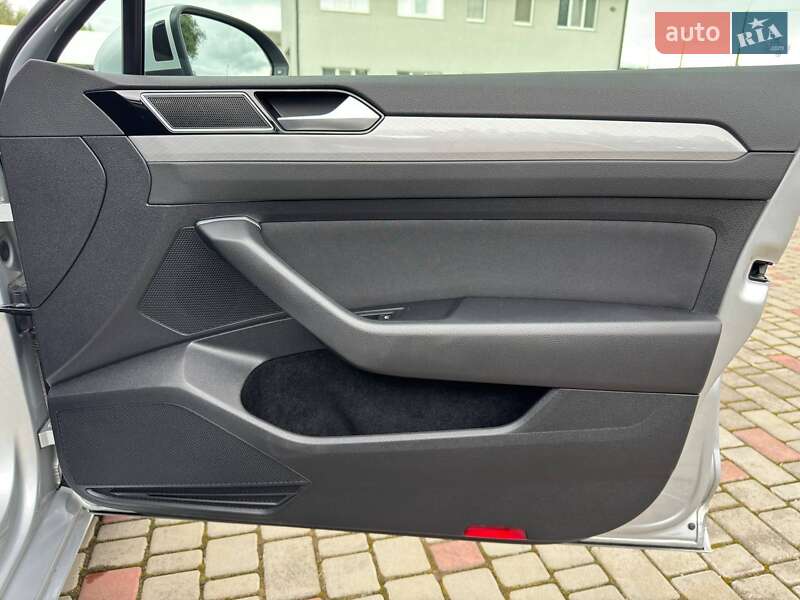 Универсал Volkswagen Passat 2021 в Киеве фото 20 Универсал Volkswagen Passat 2021 в Киеве