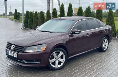 Седан Volkswagen Passat 2012 в Львове