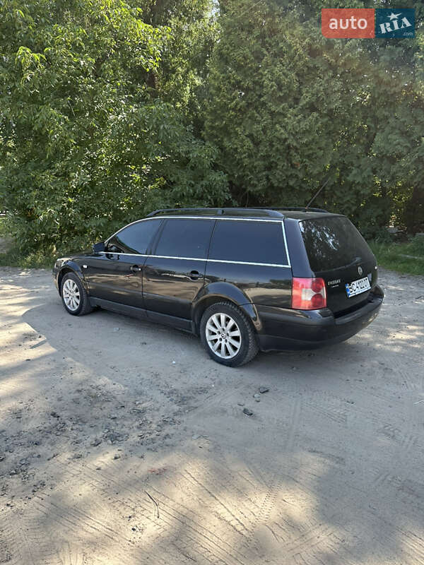Универсал Volkswagen Passat 2003 в Львове