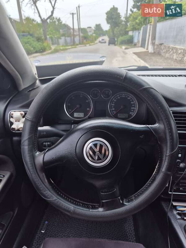 Универсал Volkswagen Passat 2001 в Одессе