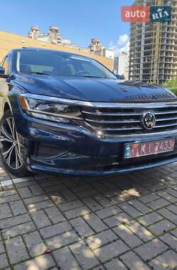 Седан Volkswagen Passat 2020 в Києві