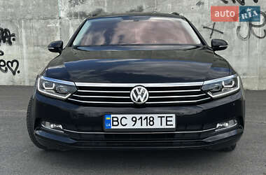 Универсал Volkswagen Passat 2017 в Львове