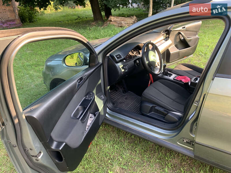 Универсал Volkswagen Passat 2005 в Луцке