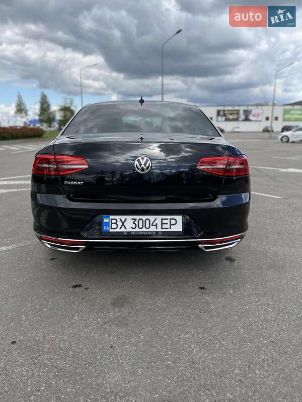 Седан Volkswagen Passat 2018 в Києві