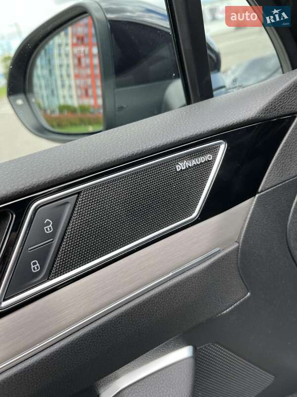 Седан Volkswagen Passat 2018 в Києві