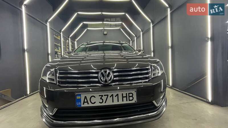 Универсал Volkswagen Passat 2012 в Луцке фото 2 Универсал Volkswagen Passat 2012 в Луцке