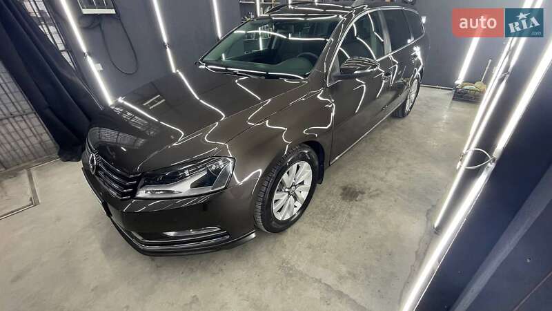 Универсал Volkswagen Passat 2012 в Луцке фото 11 Универсал Volkswagen Passat 2012 в Луцке