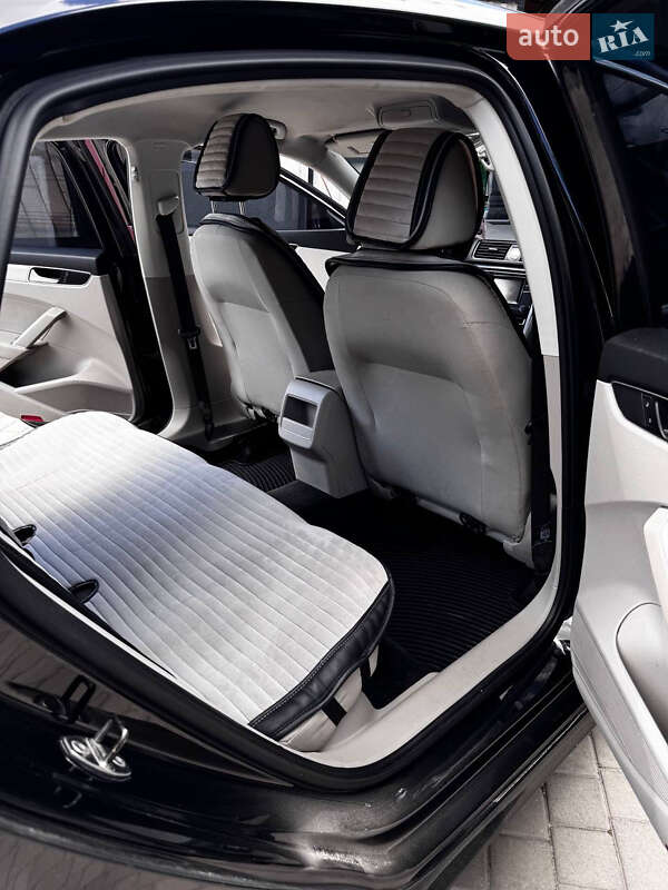 Седан Volkswagen Passat 2016 в Чемерівцях