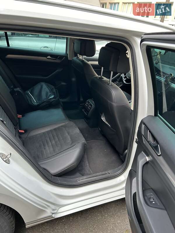 Универсал Volkswagen Passat 2016 в Броварах