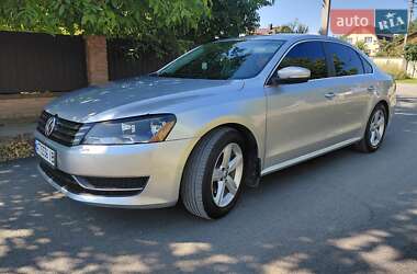 Седан Volkswagen Passat 2013 в Івано-Франківську