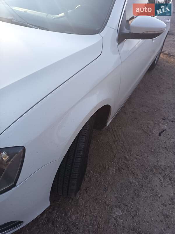 Универсал Volkswagen Passat 2012 в Одессе