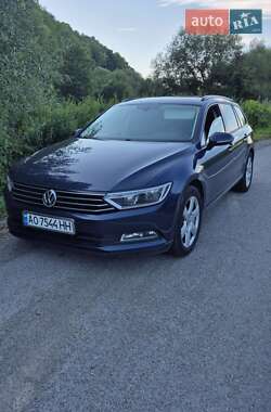 Універсал Volkswagen Passat 2015 в Ужгороді