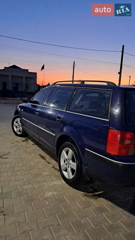 Универсал Volkswagen Passat 1999 в Александровке