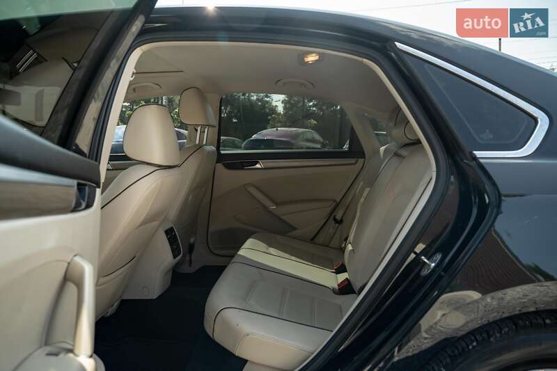 Седан Volkswagen Passat 2016 в Чернівцях фото 45 Седан Volkswagen Passat 2016 в Чернівцях