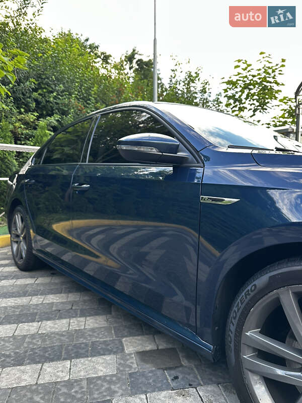 Седан Volkswagen Passat 2018 в Львове фото 20 Седан Volkswagen Passat 2018 в Львове
